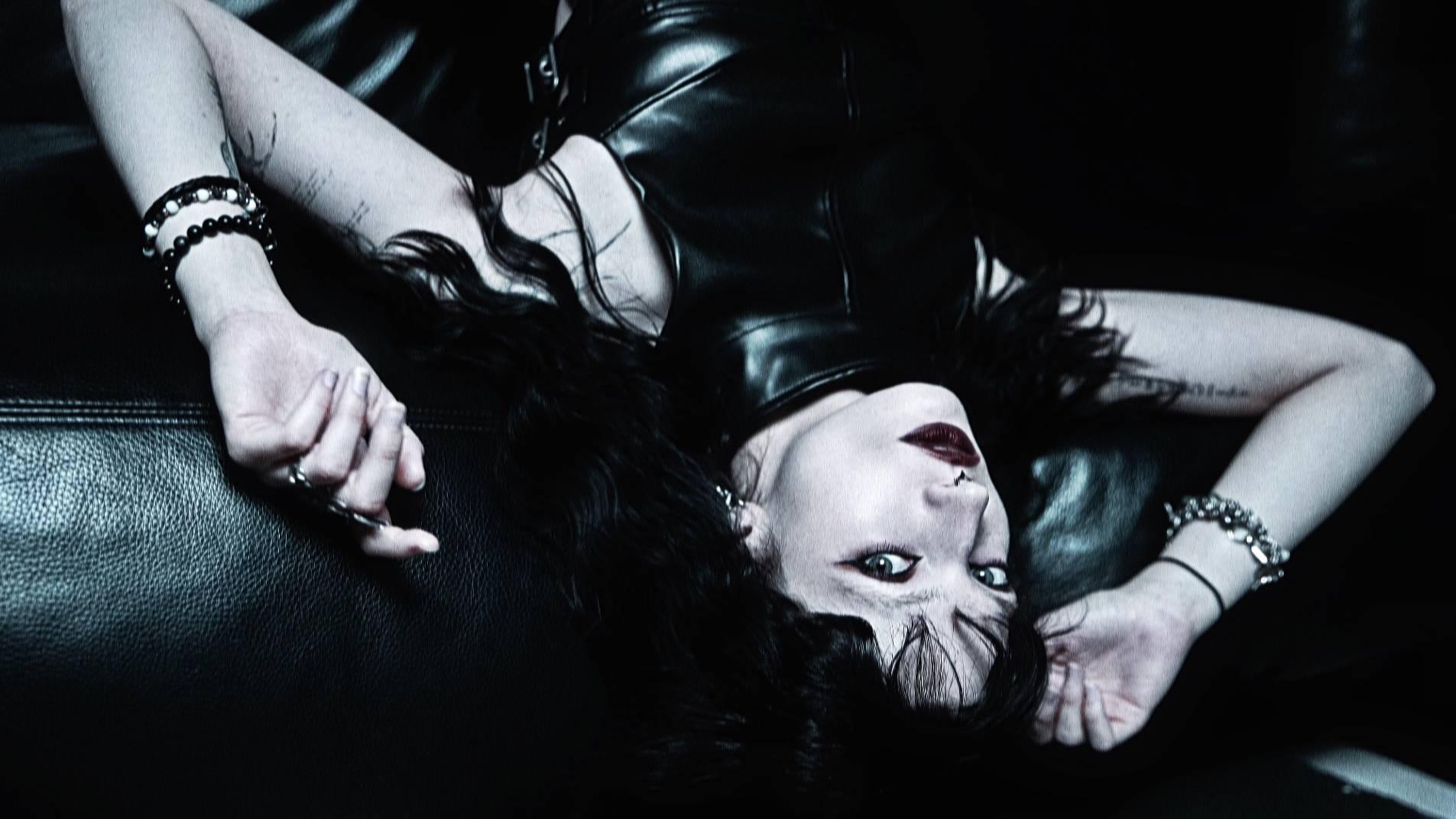 Blame Emeraude cover
